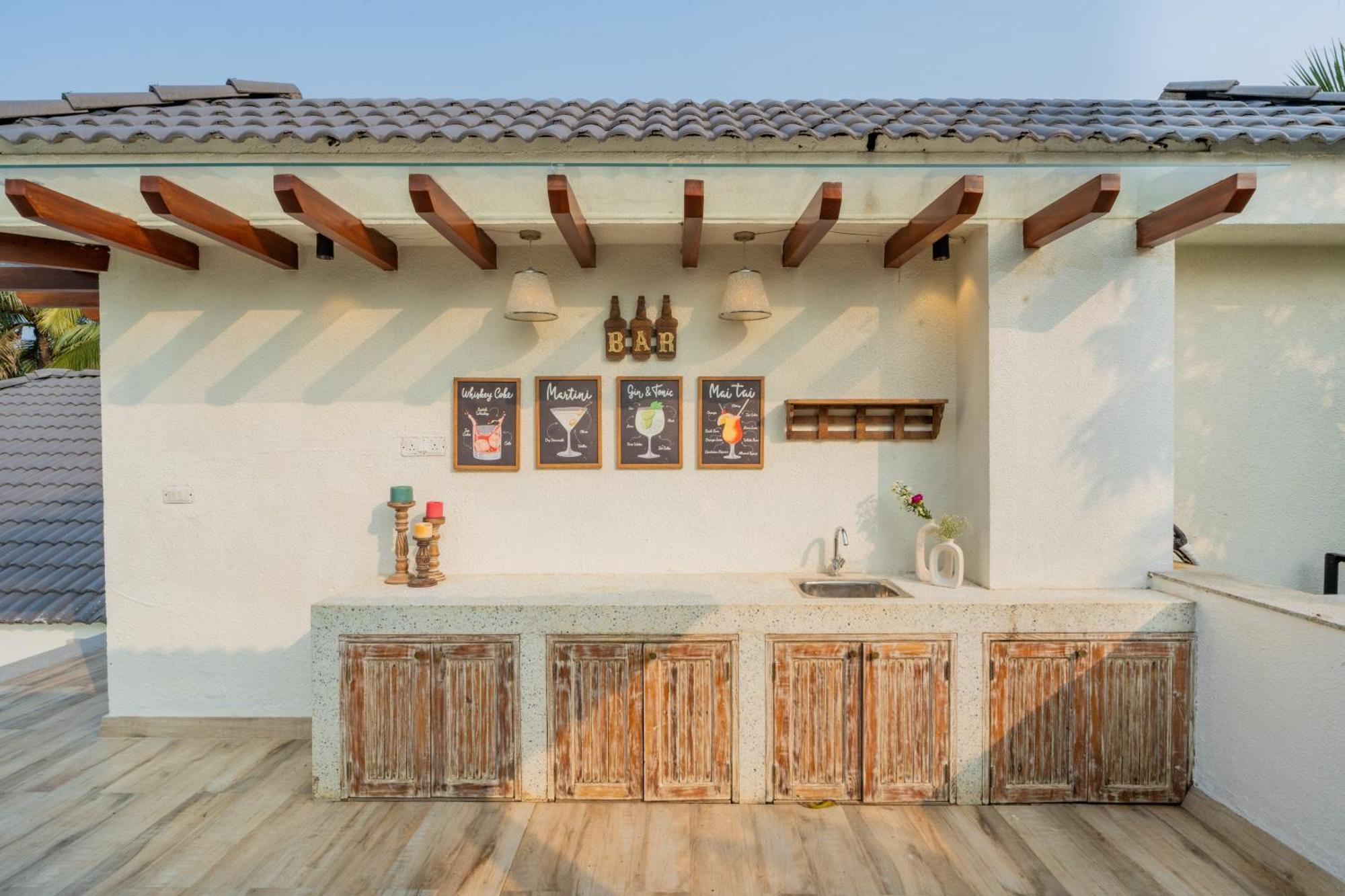 Elivaas 4 Bhk Villa With Pvt Pool & Jacuzzi-Yashgeet 西奥利姆 外观 照片
