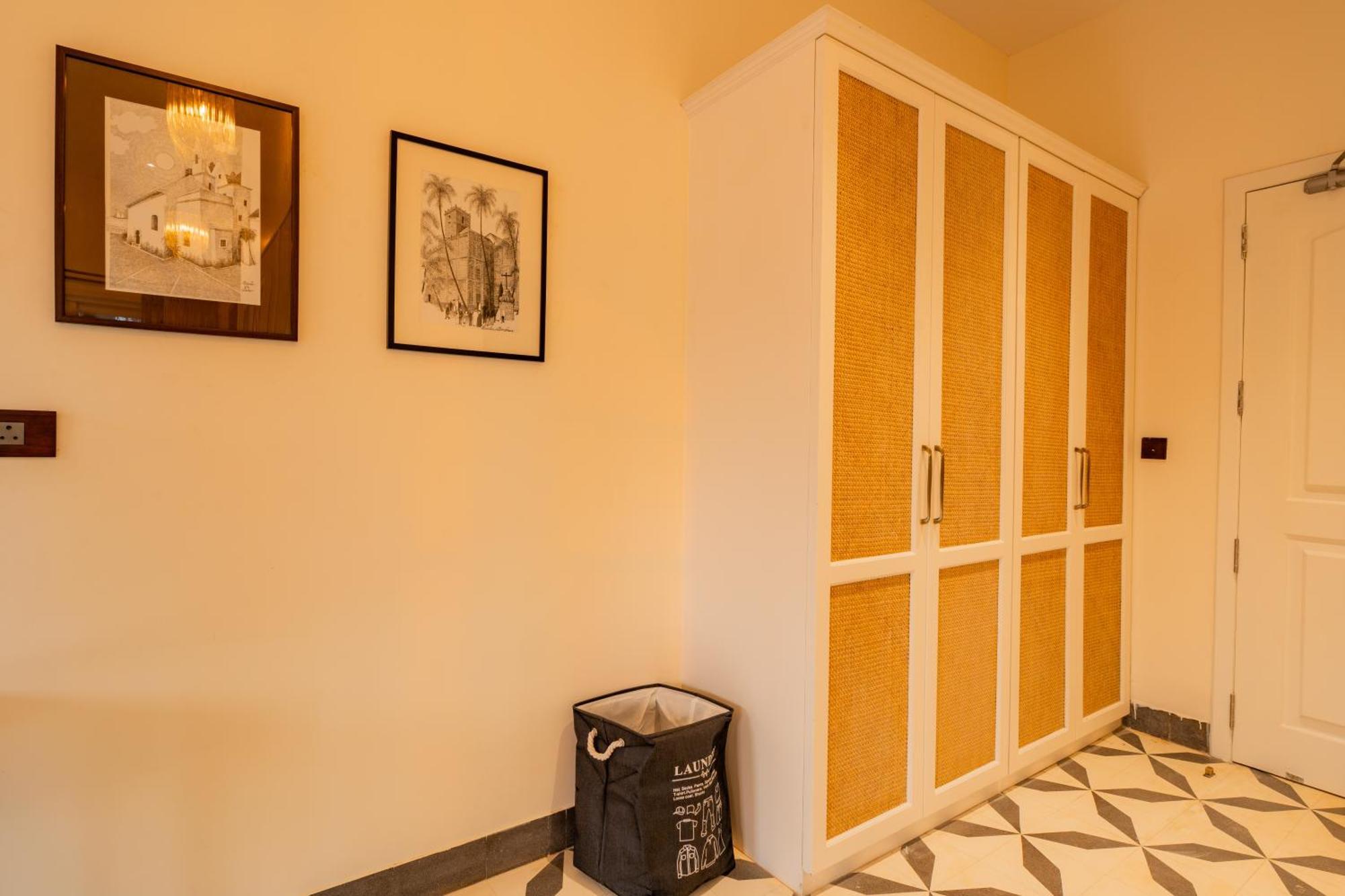Elivaas 4 Bhk Villa With Pvt Pool & Jacuzzi-Yashgeet 西奥利姆 外观 照片