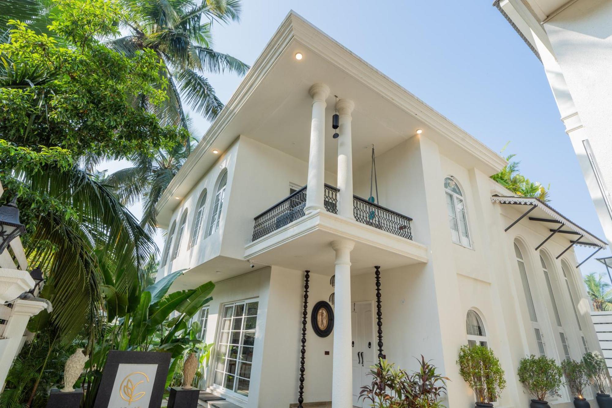 Elivaas 4 Bhk Villa With Pvt Pool & Jacuzzi-Yashgeet 西奥利姆 外观 照片